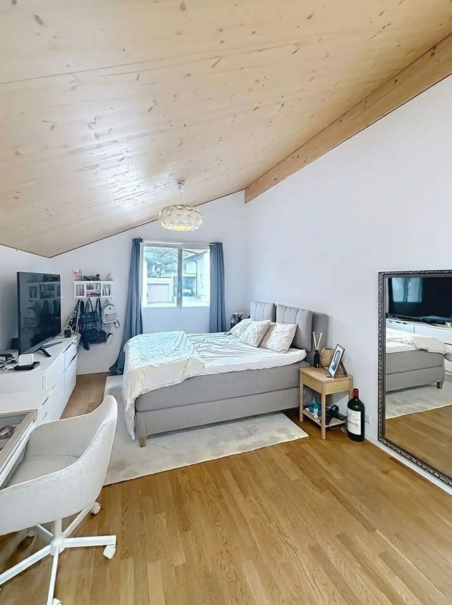 Villa indipendente con giardino - Foto 5 di 6