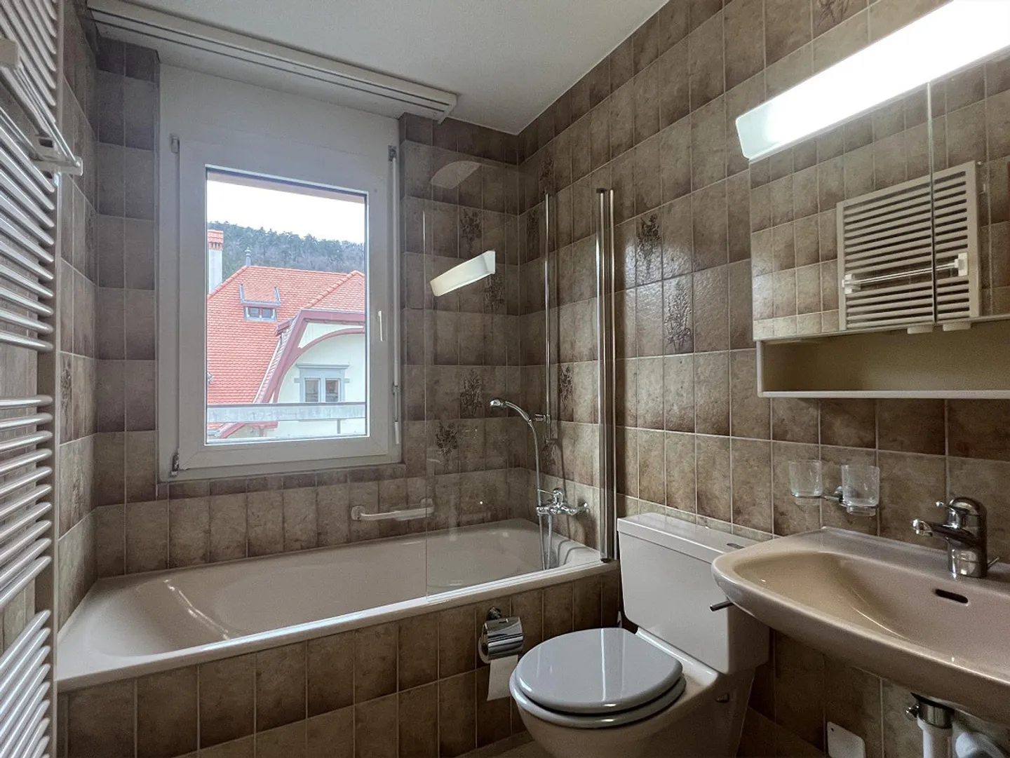 Charmant Appartement en Attique - Photo 7 sur 9