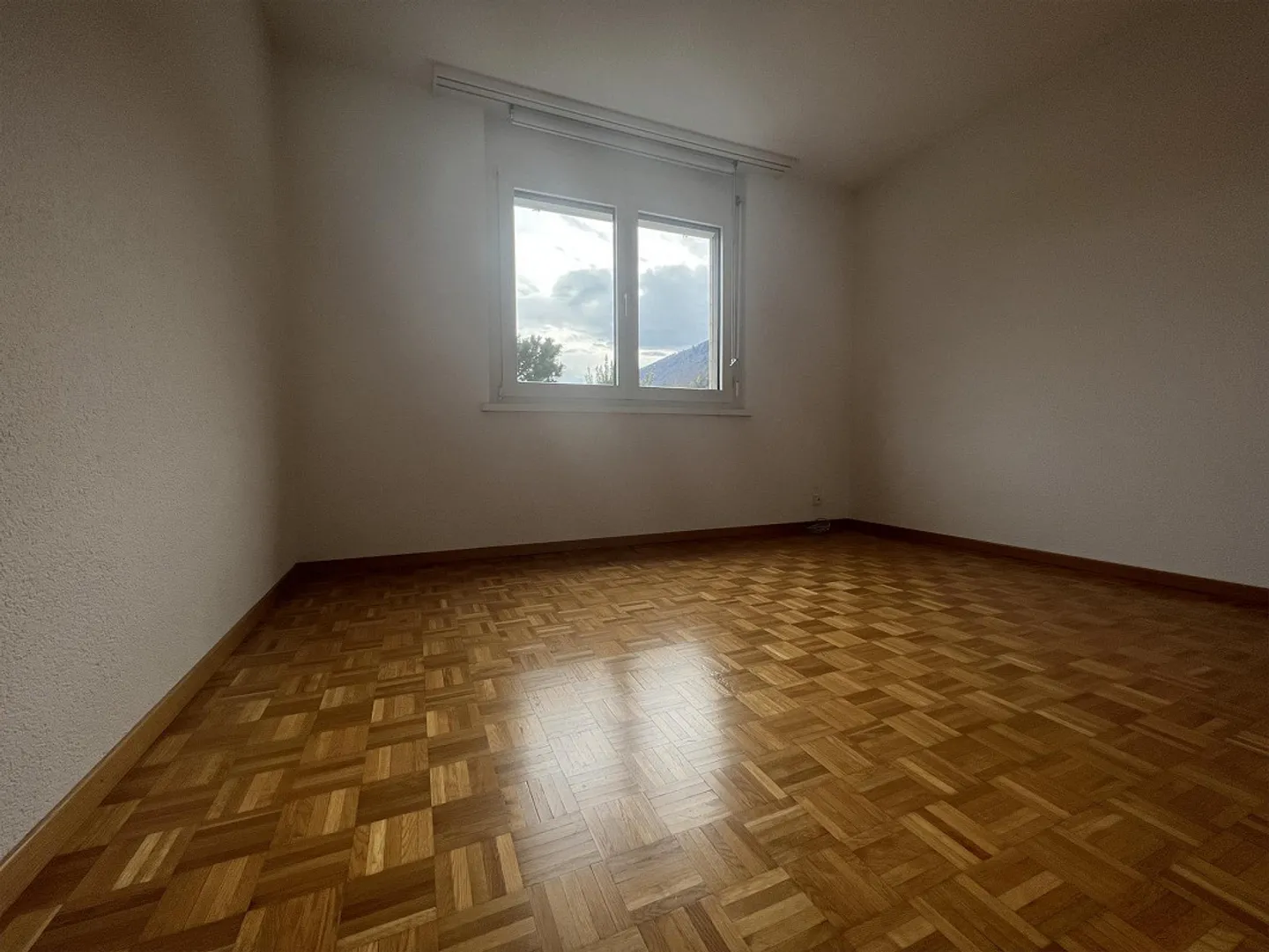 Charmant Appartement en Attique - Photo 5 sur 9