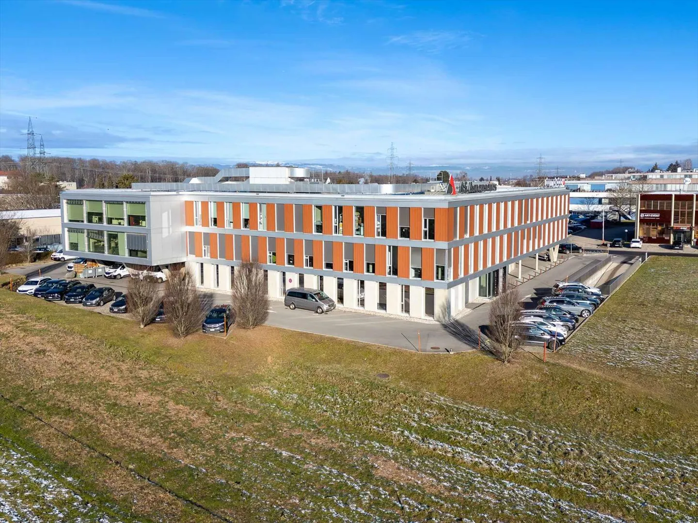 A location full of flexibility and attractive value for money - Photo 1 of 4