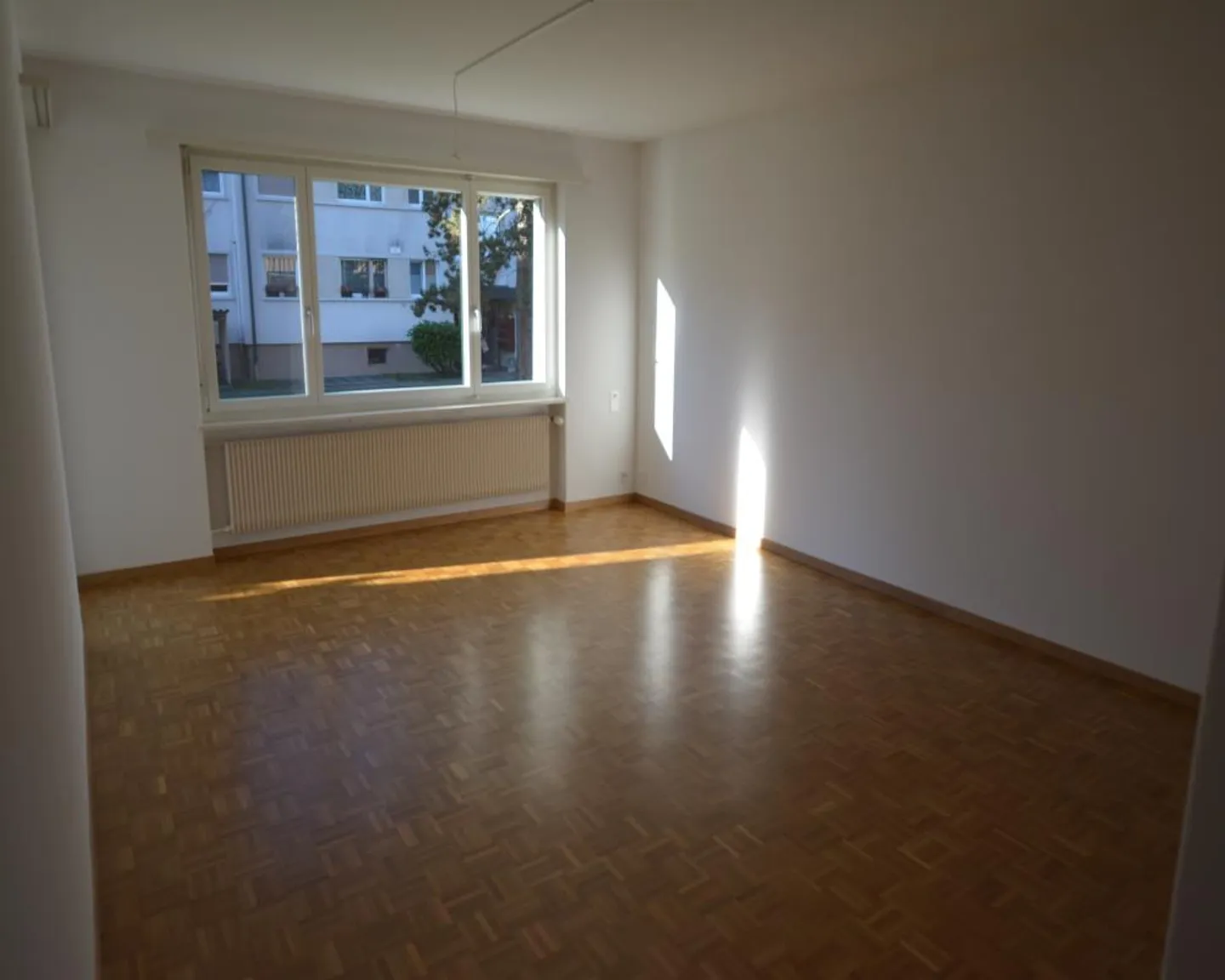 Bel appartement dans un endroit calme - Photo 2 sur 7