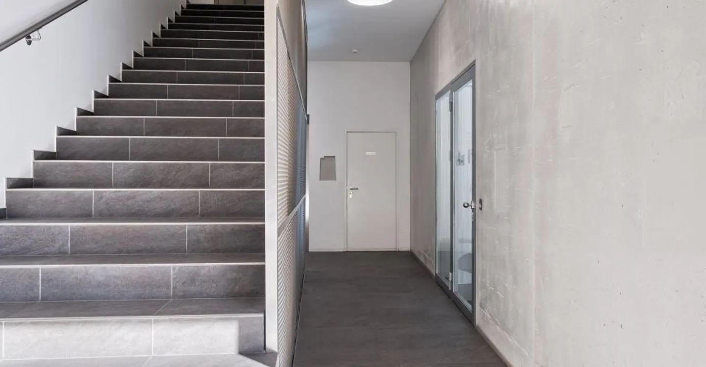 Modern Office with Terrace in Carouge - Photo 1 of 13