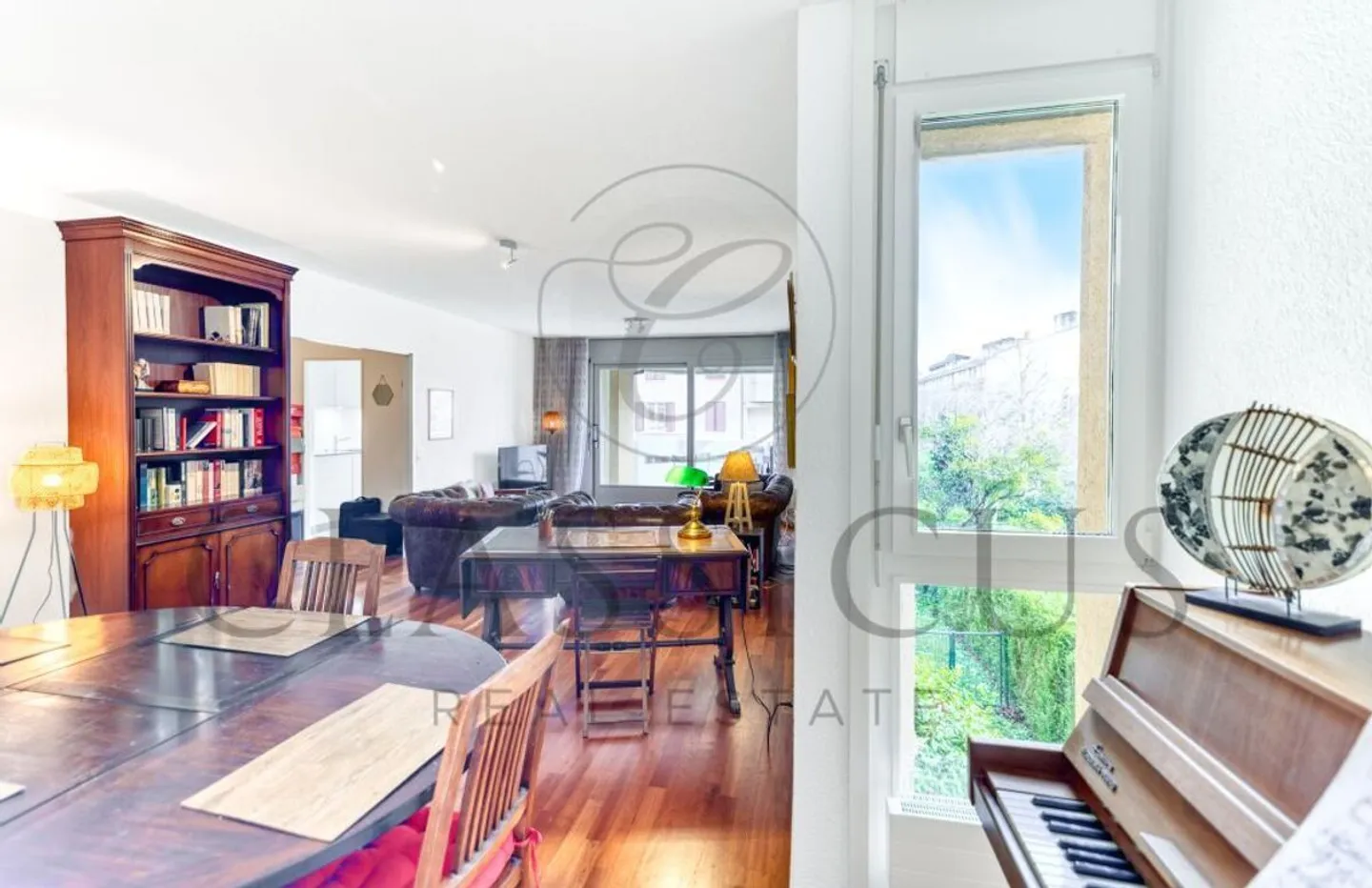Elegante appartamento di 5,5 stanze con logge e bella luminosità - Foto 3 di 10