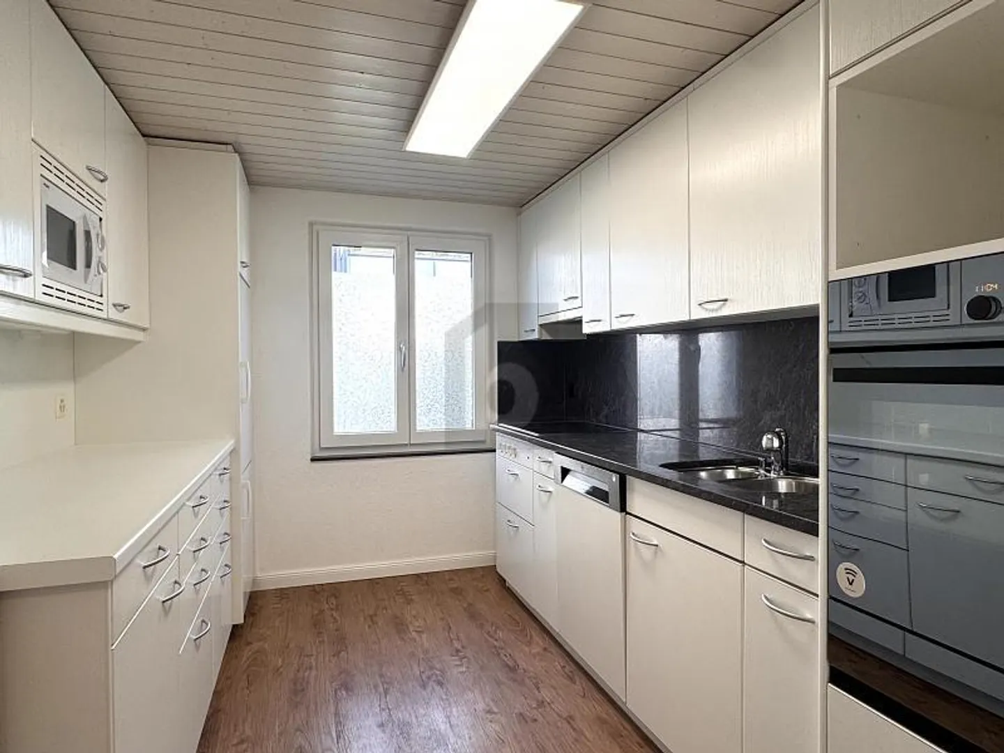 Modernisierte Wohnung mit Garten - Foto 3 von 6