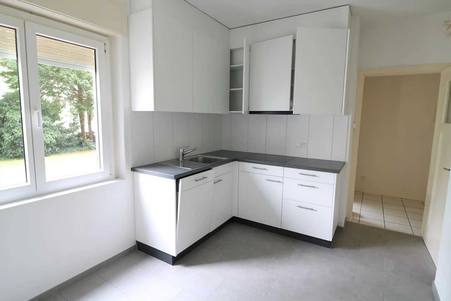 Grosszügige 2.5-Zimmerwohnung - Foto 2 von 7