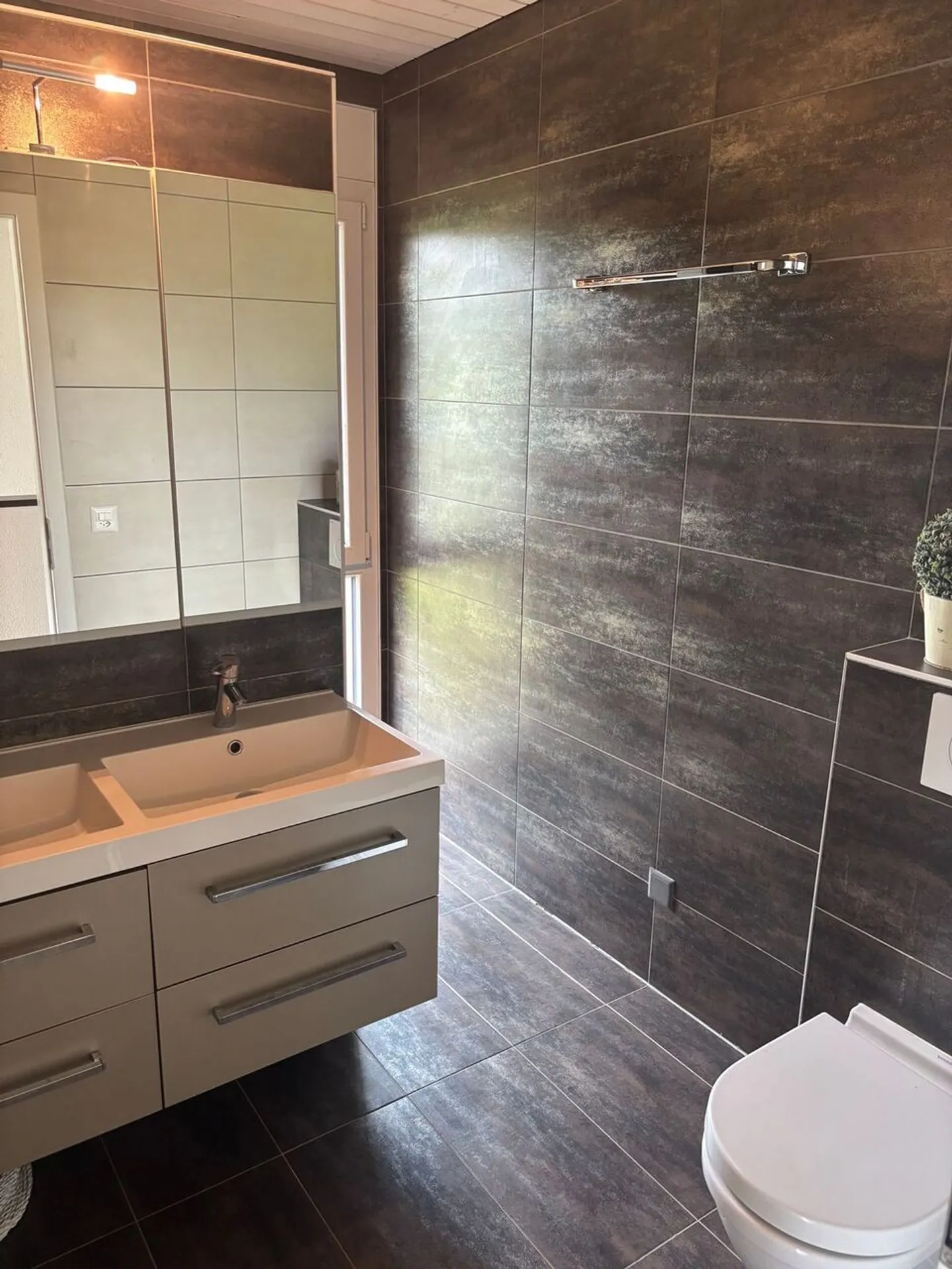 Superba Villa Individuale Contemporanea a La Chaux-de-Fonds - Foto 8 di 11