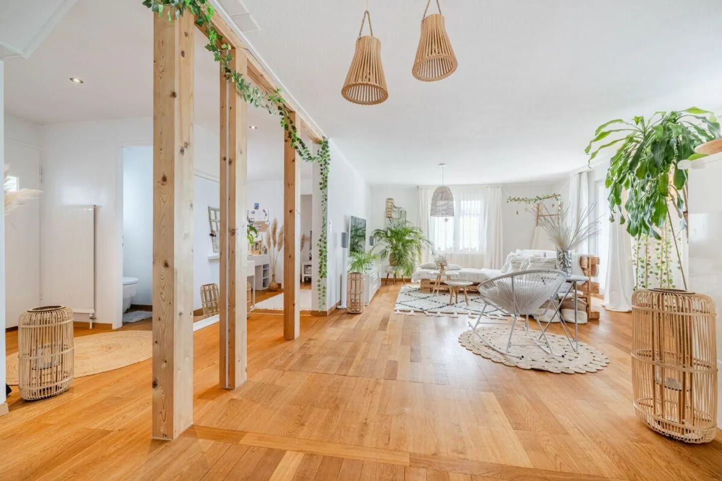 STILVOLLES 7.5-ZIMMER-EINFAMILIENHAUS  MIT POOL, IDYLLISCHEM GARTEN... - Foto 1 von 13