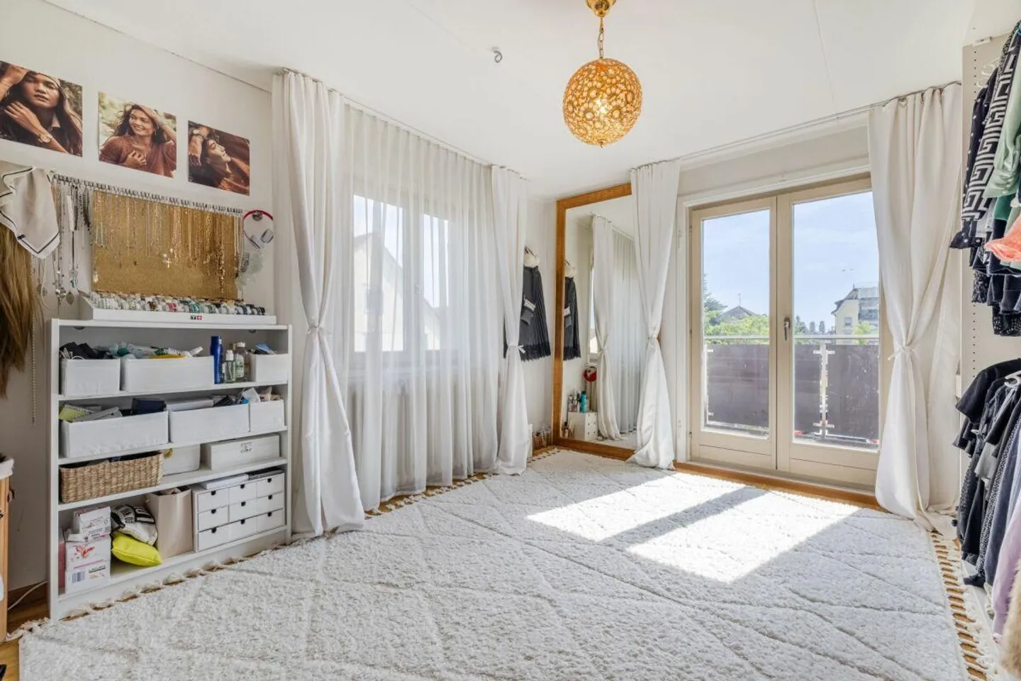 STILVOLLES 7.5-ZIMMER-EINFAMILIENHAUS  MIT POOL, IDYLLISCHEM GARTEN... - Foto 7 von 13