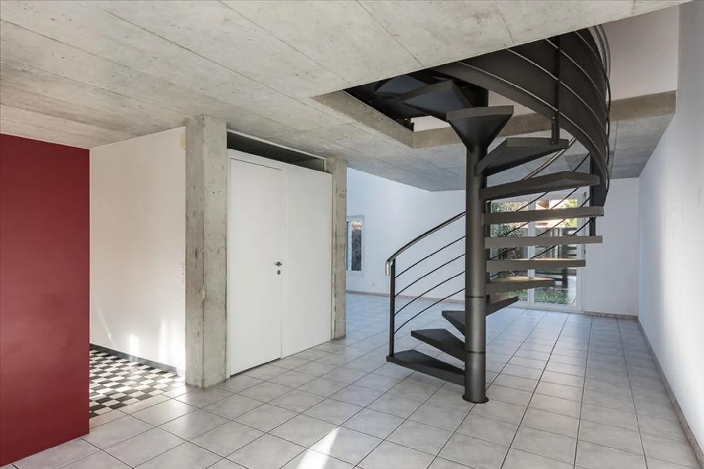 Maisonette avec terrasse ensoleillée! - Photo 2 sur 2