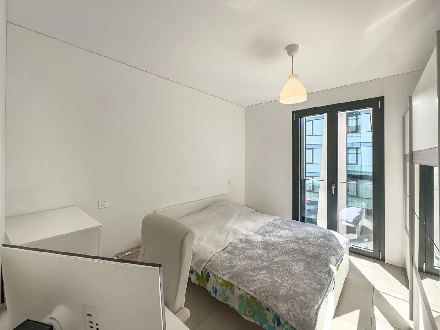 Moderne 3,5 pièces avec terrasse à Lugano - Photo 3 sur 7