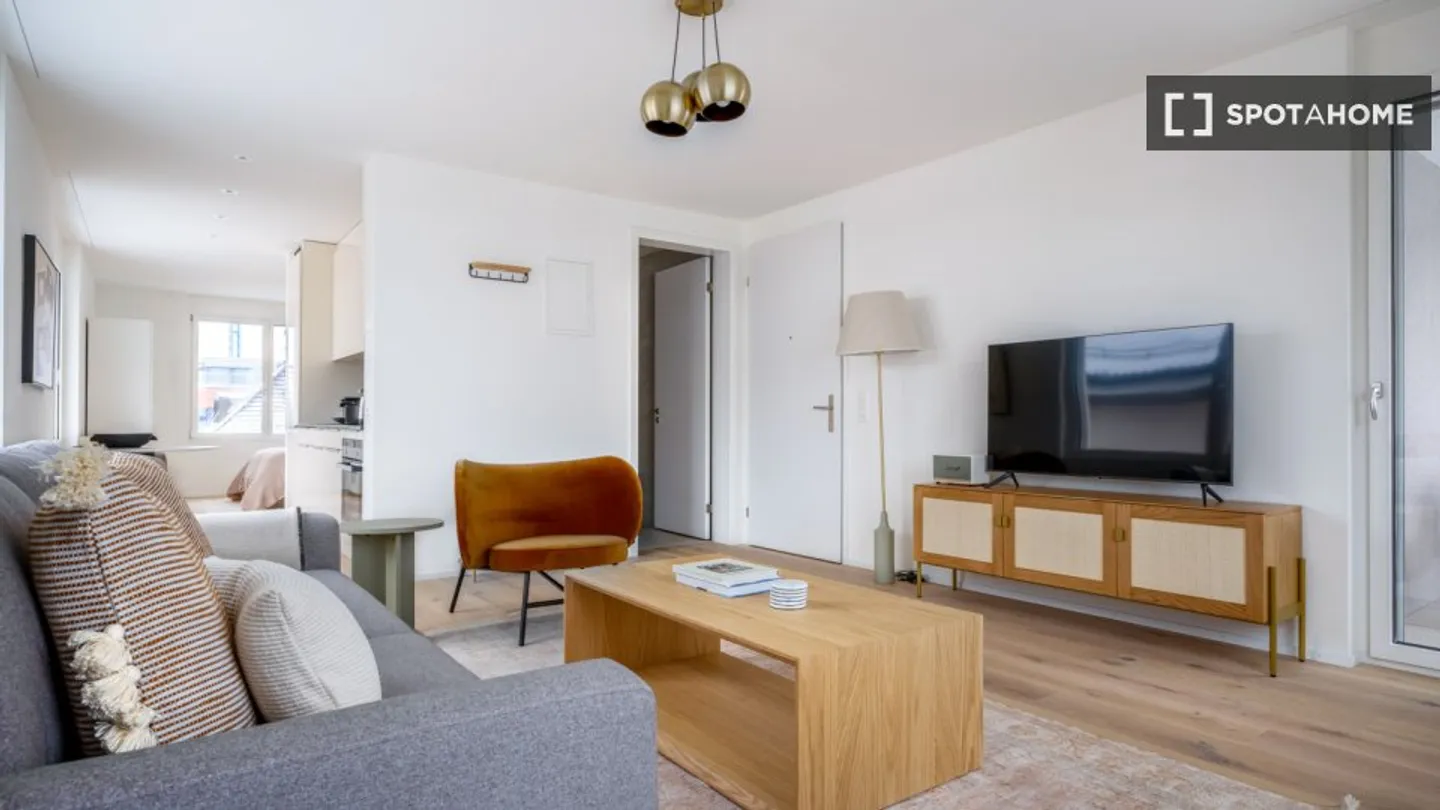 Discover, visit, and rent your new home online with complete confidence. - Photo 5 of 12