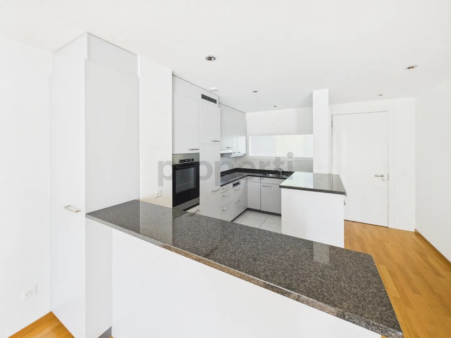 Maisonette moderna di 4,5 stanze con terrazza nel cuore di Birmensdorf ZH - Foto 2 di 12