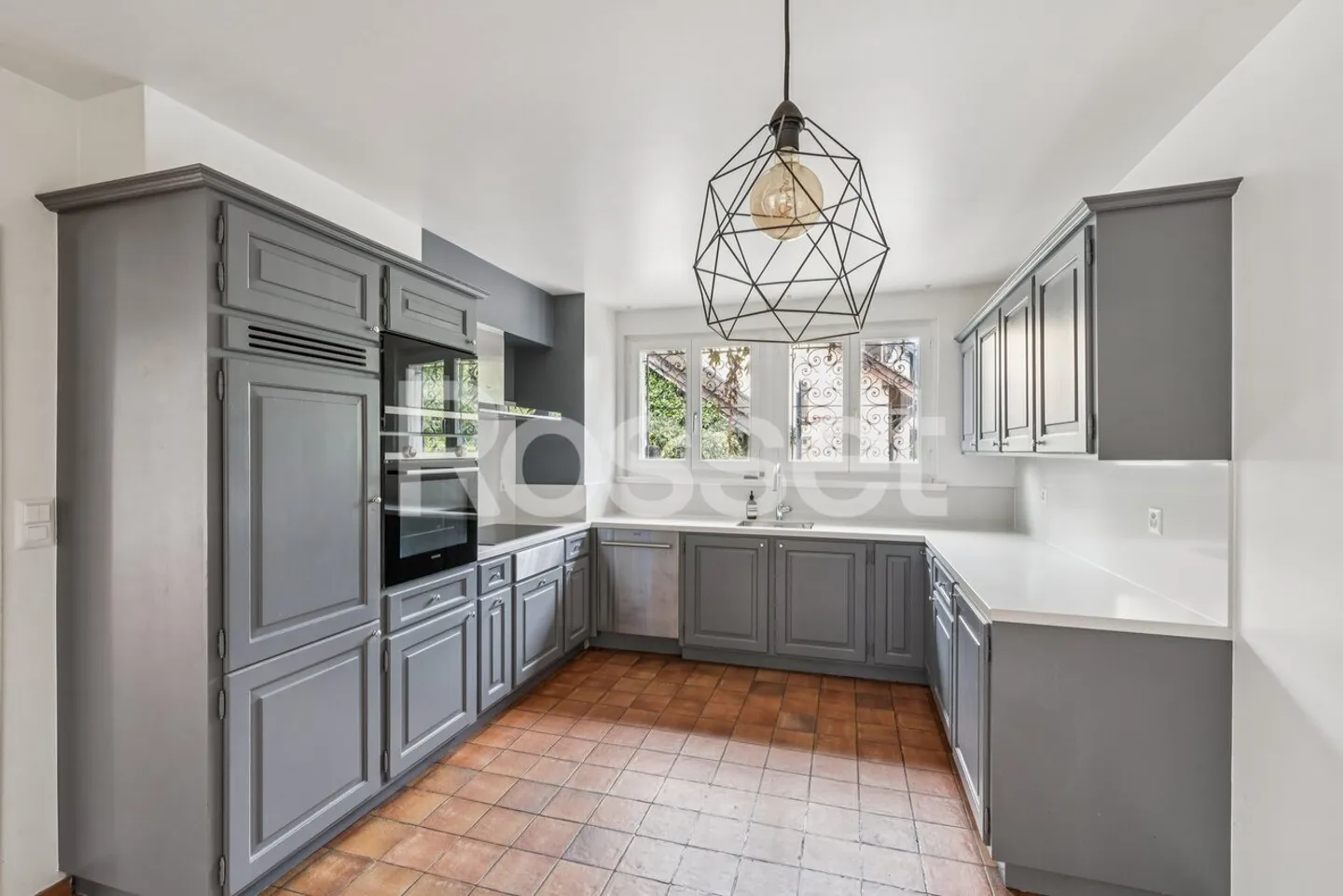 Exclusively: Detached family home in the heart of Meinier - Photo 3 of 5