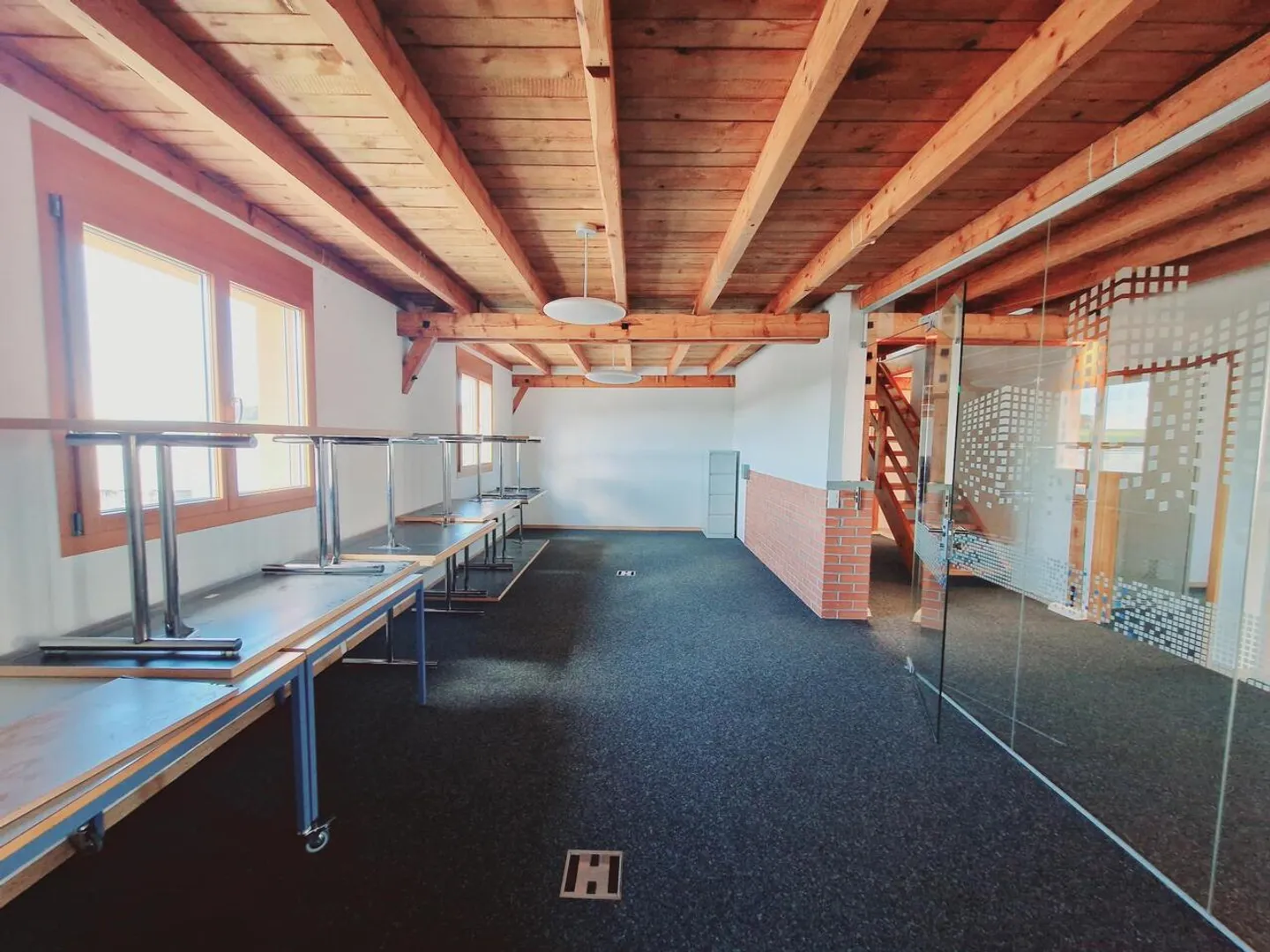 Spazio Commerciale Versatile a Vaulruz - Foto 5 di 15