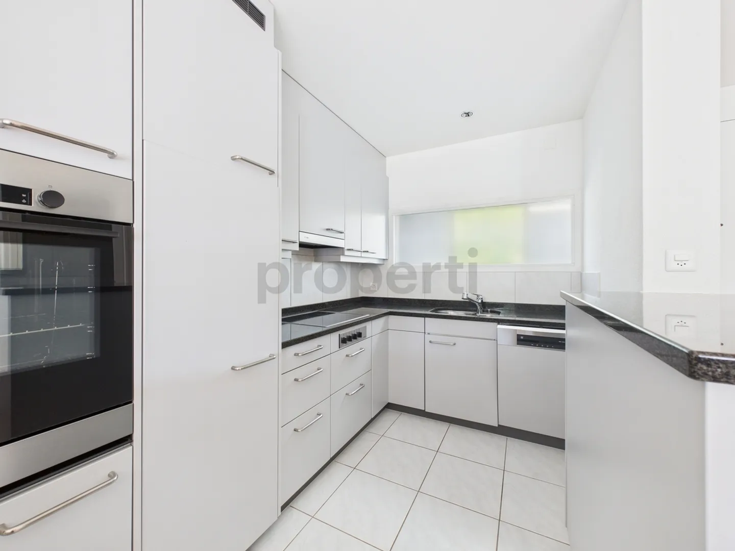 Maisonette moderna di 4,5 stanze con terrazza nel cuore di Birmensdorf ZH - Foto 4 di 12