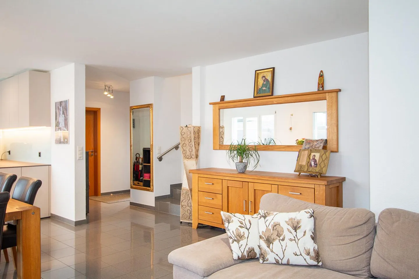 Arrive. Breathe. Be at home – Single-family house in a quiet location near the Rhine - Photo 6 of 13