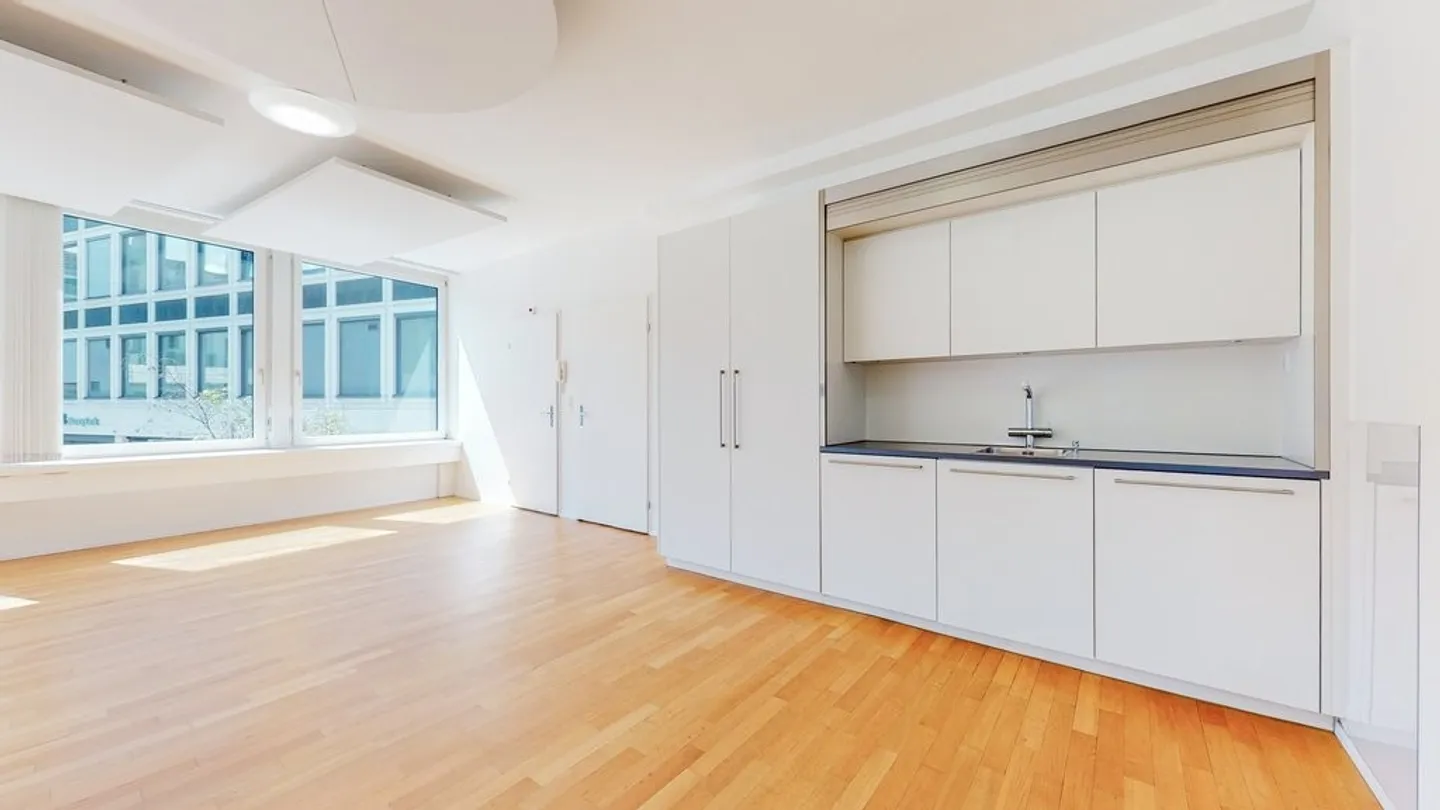 Office space for rent - Photo 5 of 11