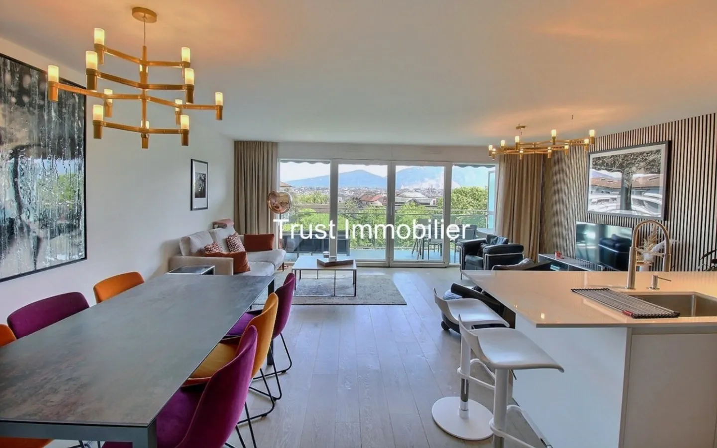 Penthouse Duplex Ristrutturato - Foto 1 di 13