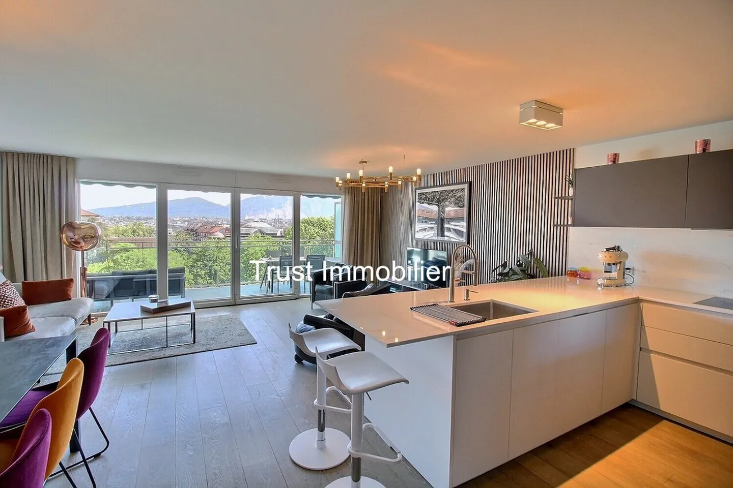 Penthouse Duplex Ristrutturato - Foto 6 di 13