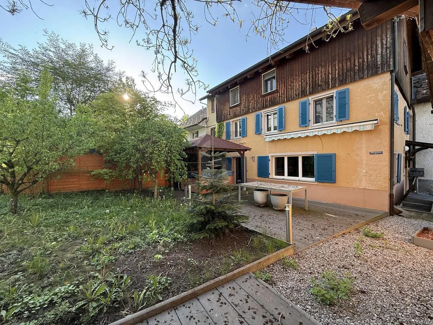 RUHIGE LAGE, FÜR DEN HANDWERKER - Foto 1 von 6
