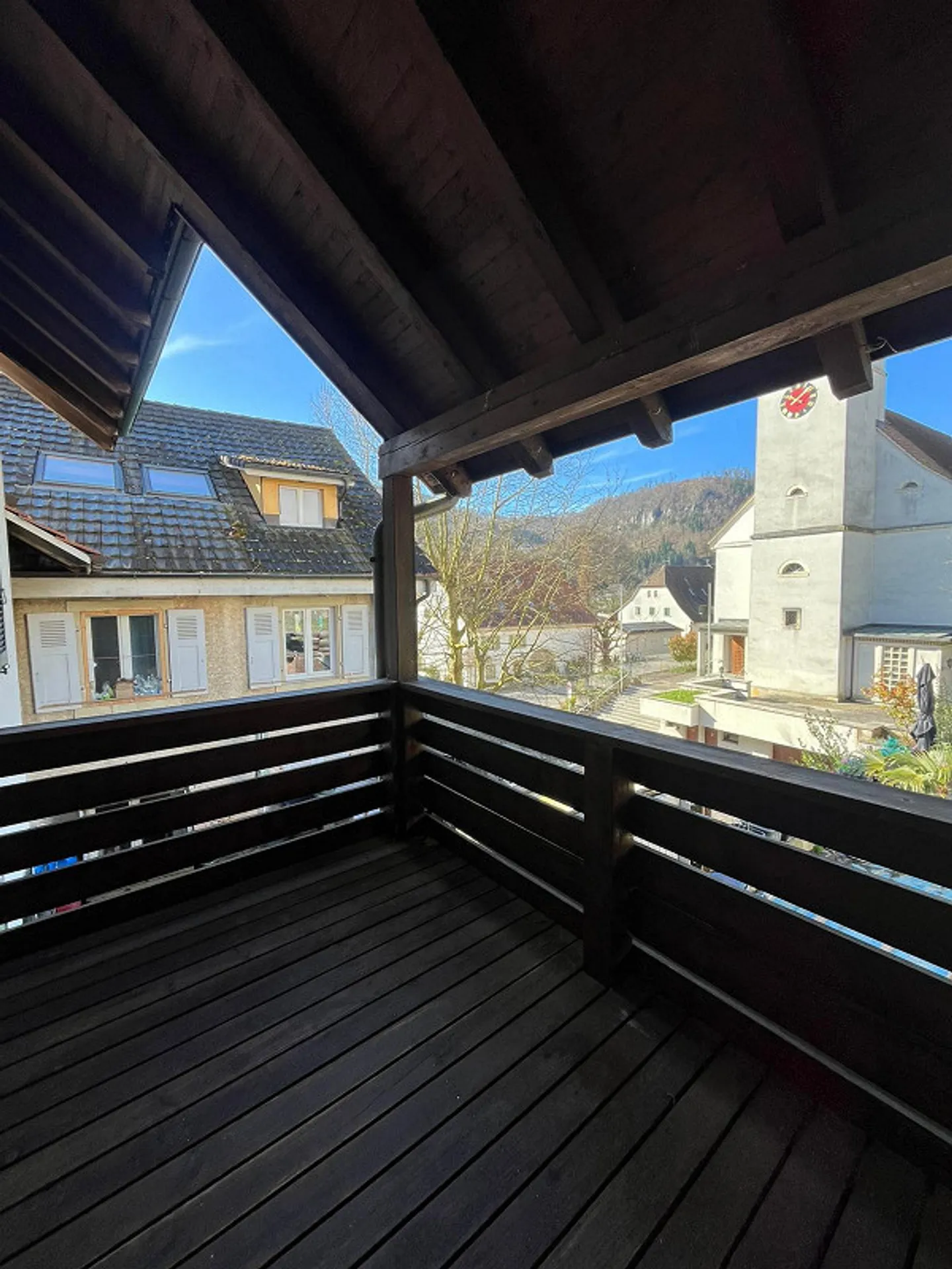 Helle 5-Zimmer-Wohnung in Grellingen - Foto 6 von 13