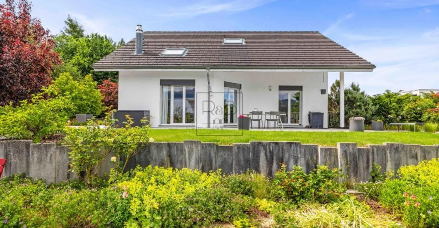Sublime 6.5-room house located in Bulle - Photo 8 of 10