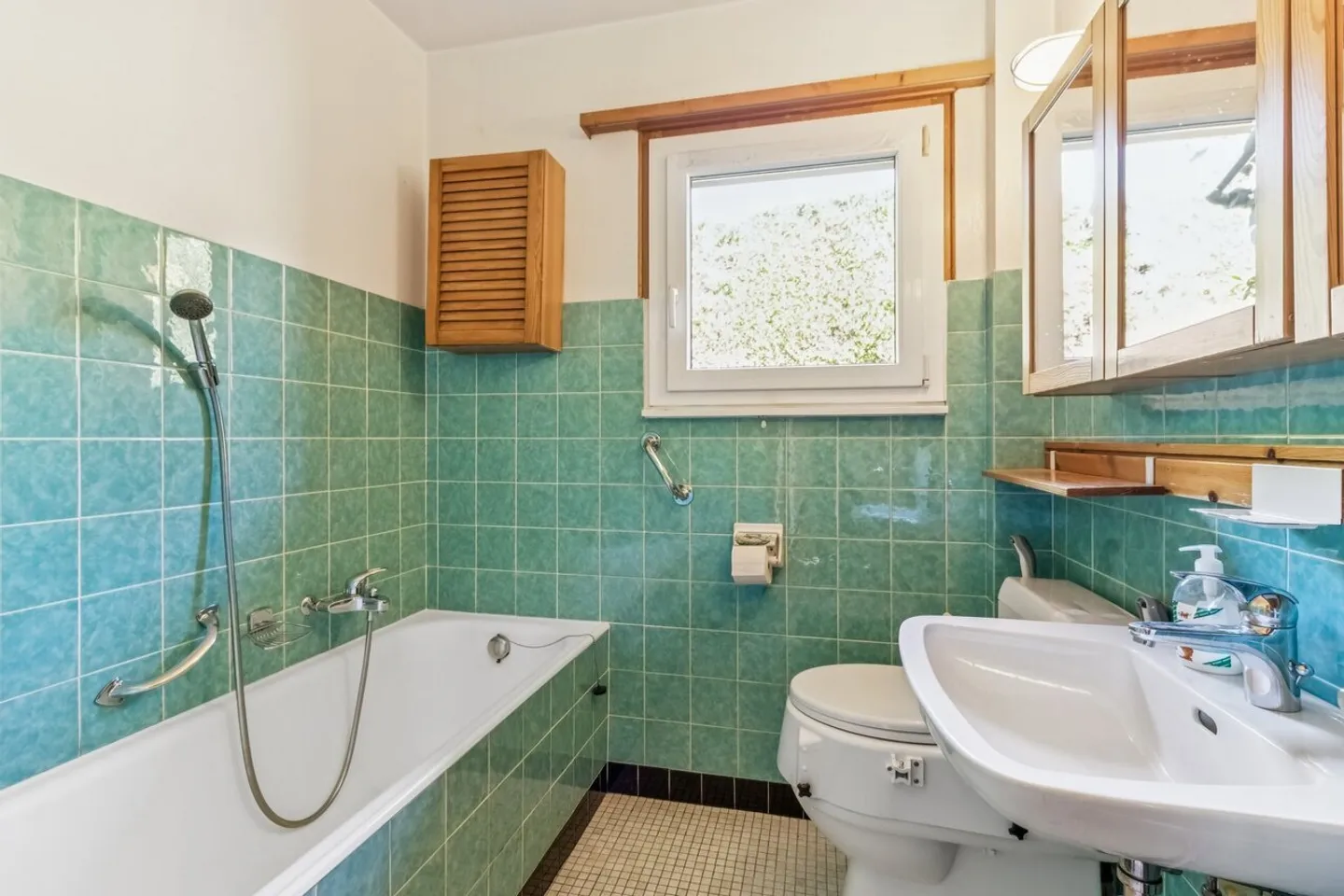 Lutry: Villa da ristrutturare con vista lago - Foto 6 di 10