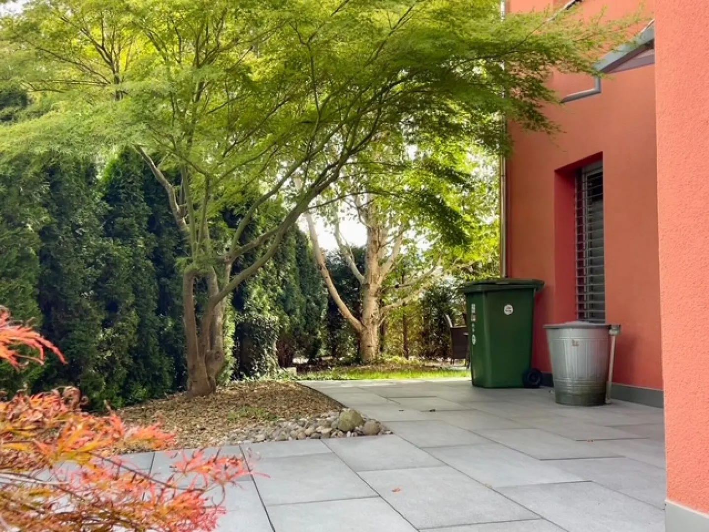 Modernes Familienhaus in Zürich - Foto 1 von 20