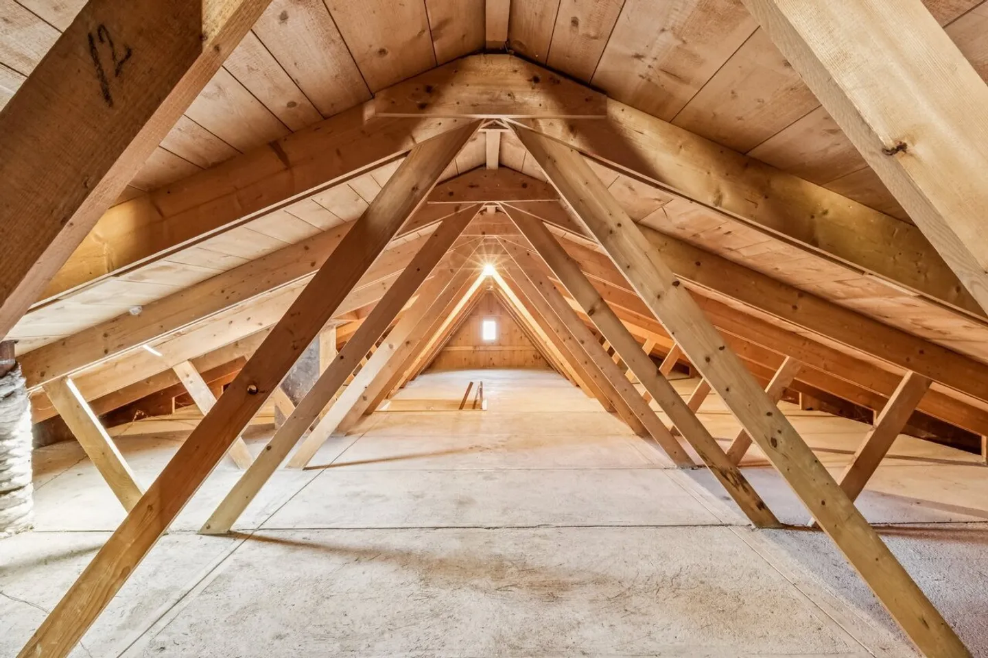 Lutry: Villa da ristrutturare con vista lago - Foto 8 di 10