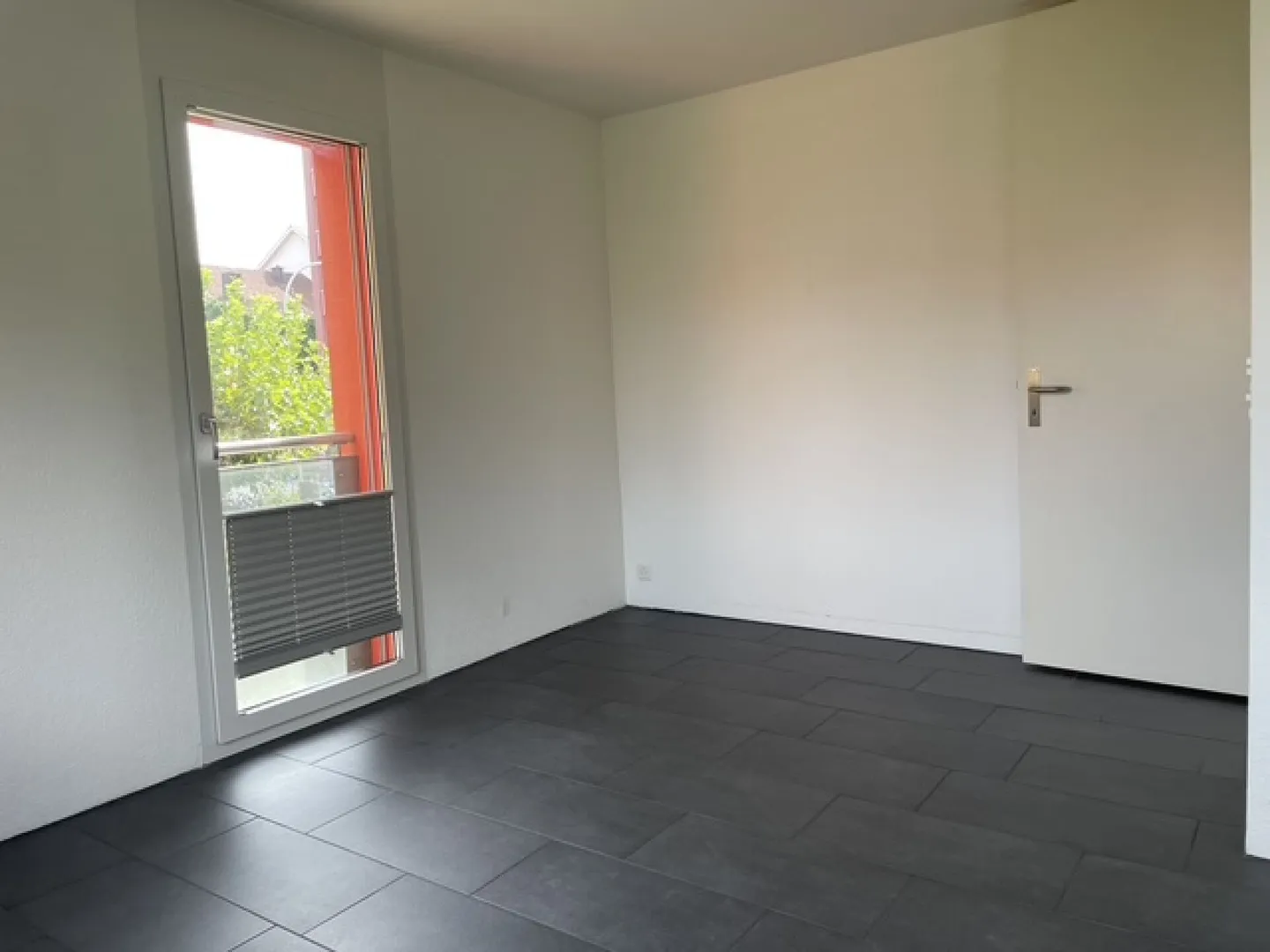 Modernes Familienhaus in Zürich - Foto 8 von 20