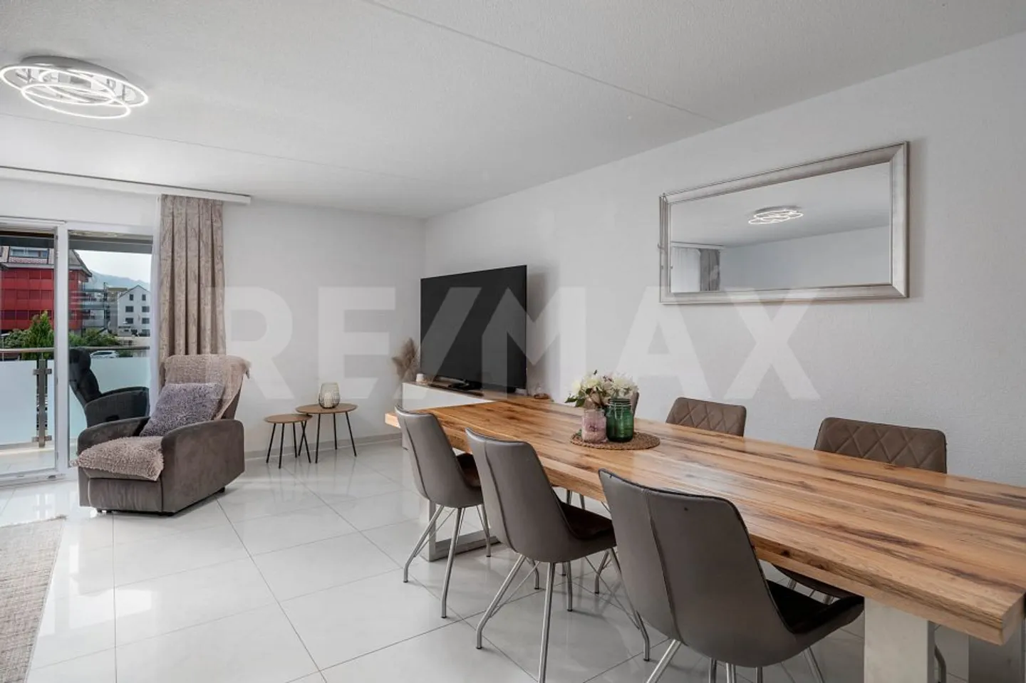 4.5-Zimmer-Wohnung mit sonnigem Balkon und hochwertiger Ausstattung in Buttikon SZ zu kaufen! - Foto 12 di 13