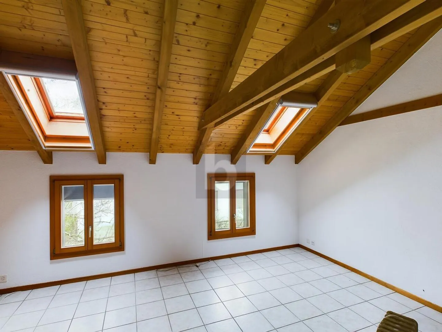 RUHIGE LAGE, FÜR DEN HANDWERKER - Foto 4 von 6