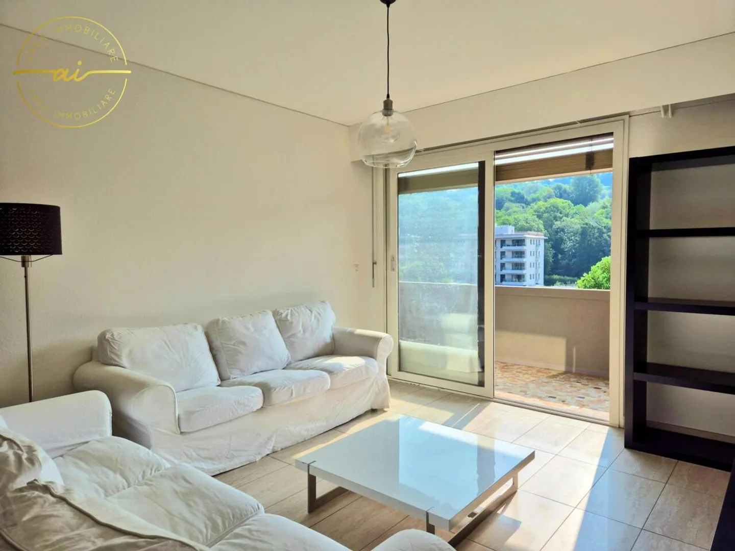 APPARTEMENT PRATIQUE 3.5 PIÈCES DANS UN SECTEUR CENTRAL - MENDRISIO - Photo 5 sur 13