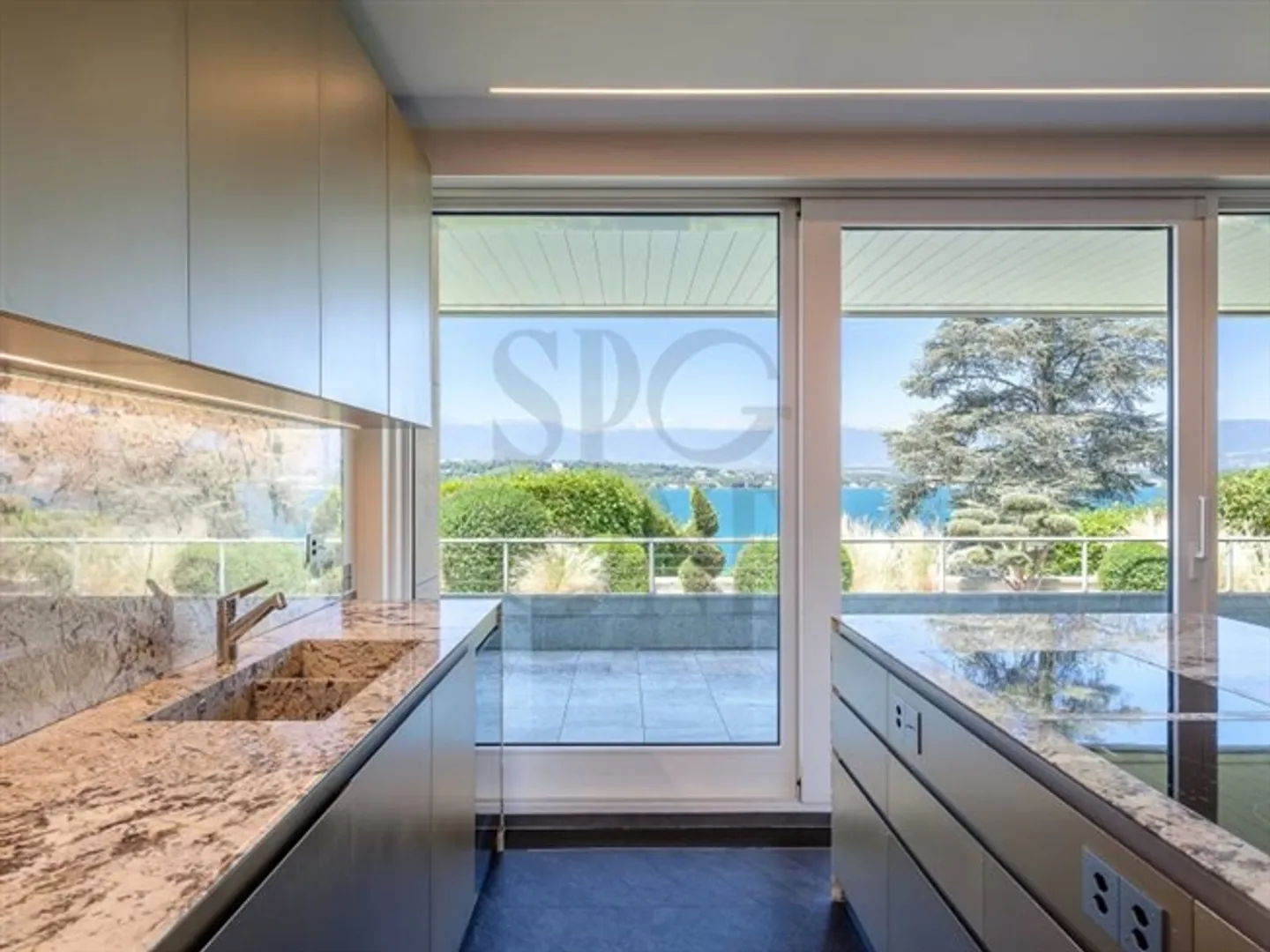 Appartamento straordinario con vista panoramica - Foto 7 di 12