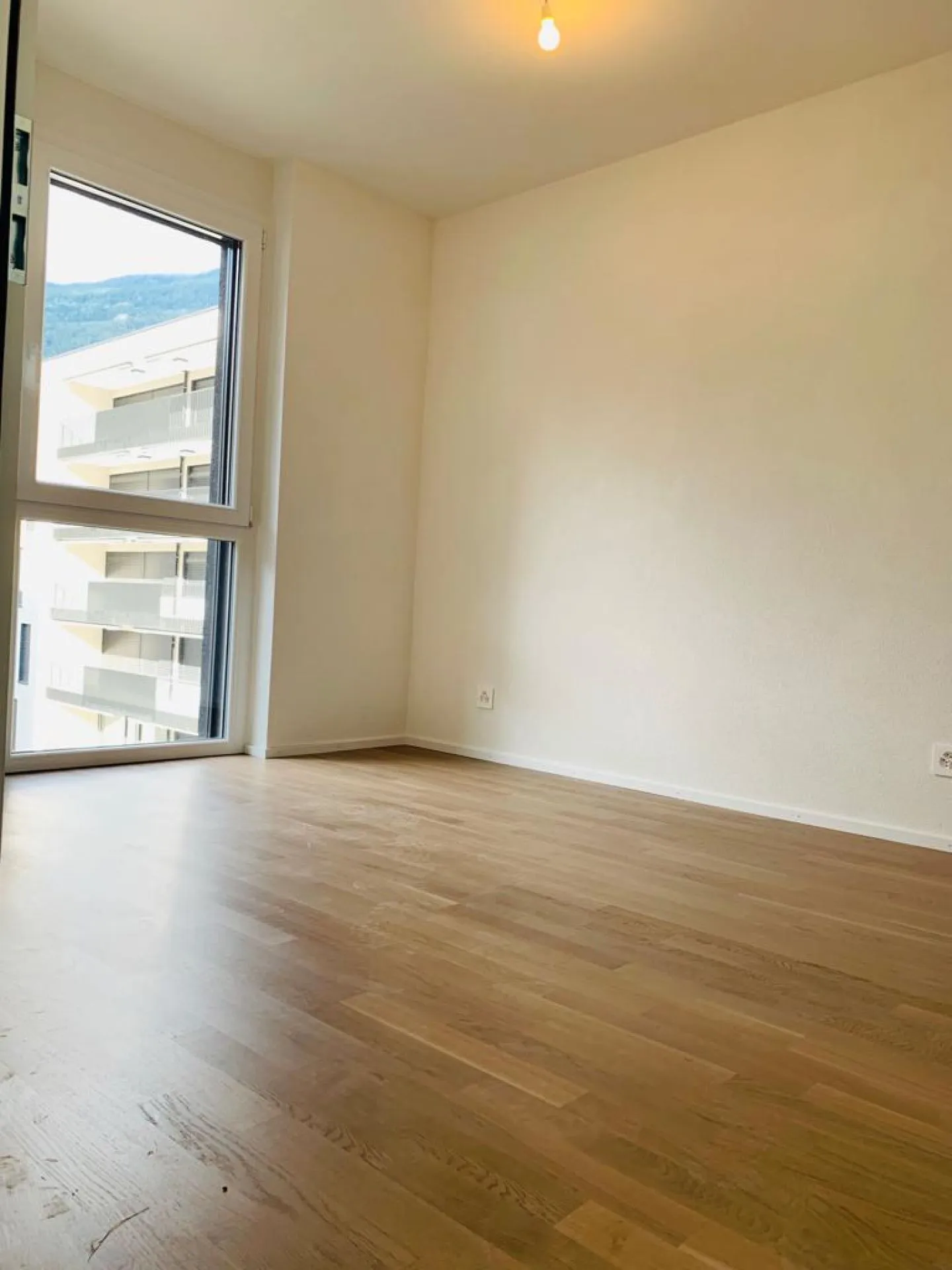 Schöne 2,5-Zimmer-Wohnung ideal gelegen in Martigny - Foto 4 von 9