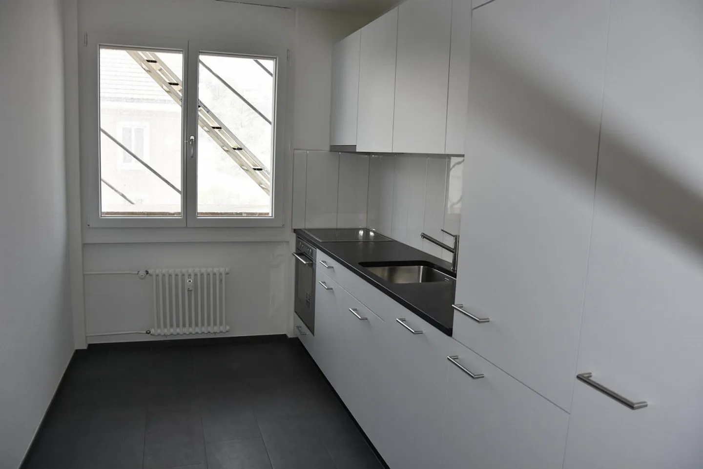 Geräumige Wohnung Nähe Kronenplatz - Foto 1 von 7