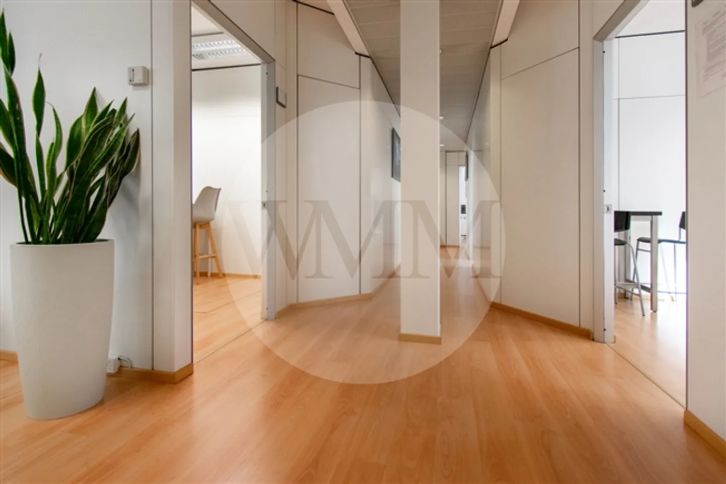 «ELEGANTES BÜRO IM HERZEN VON LUGANO» - Foto 1 von 9