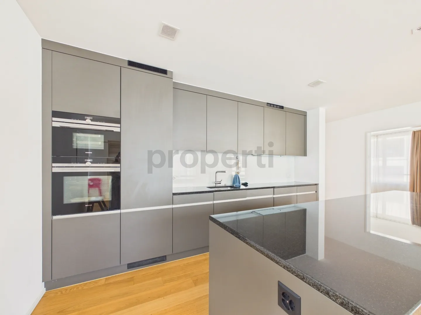 Geräumige 4.5-Zimmer-Wohnung - Foto 4 von 13