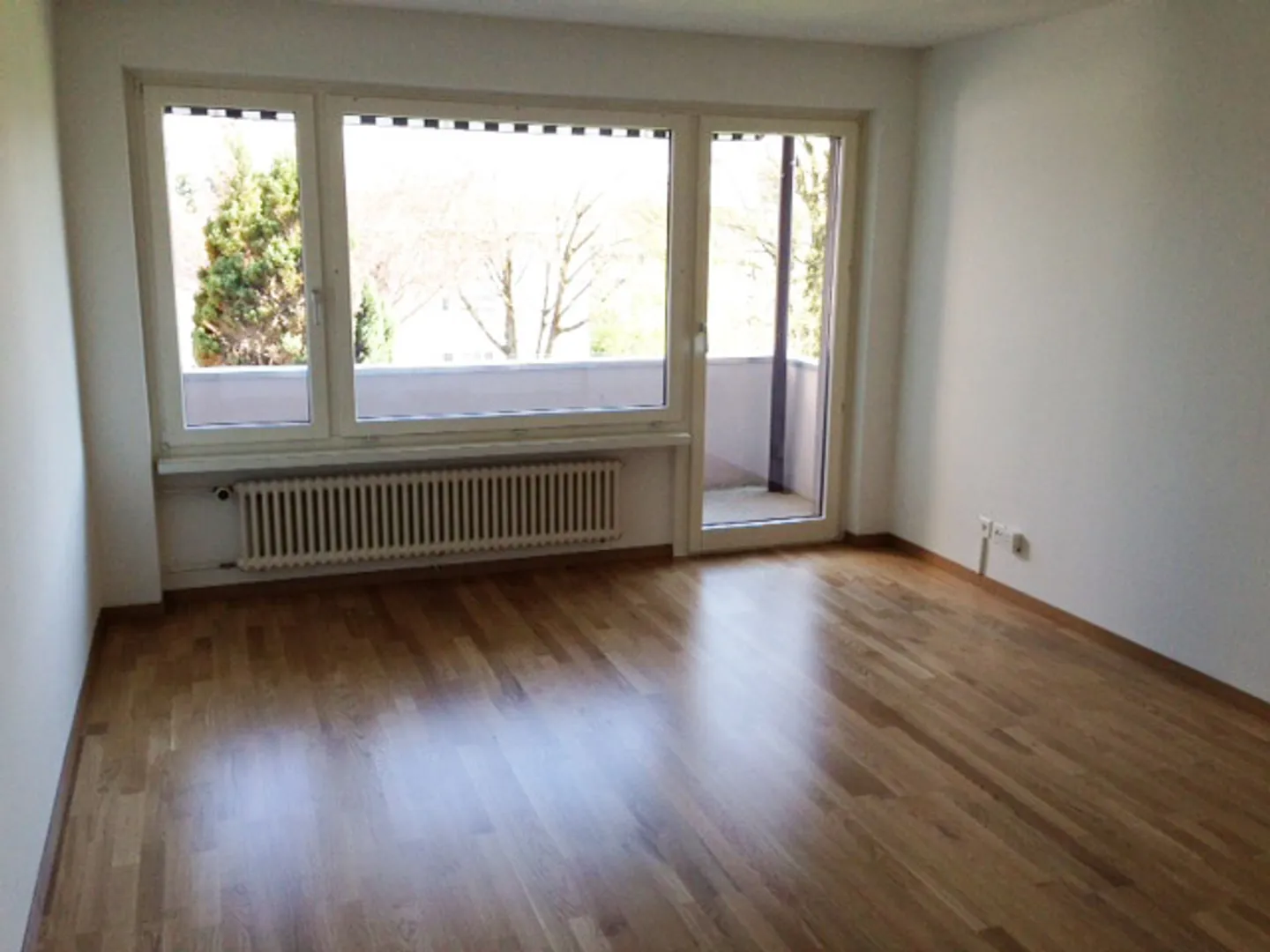 Bel appartement à Zurich Seebach - Photo 2 sur 4