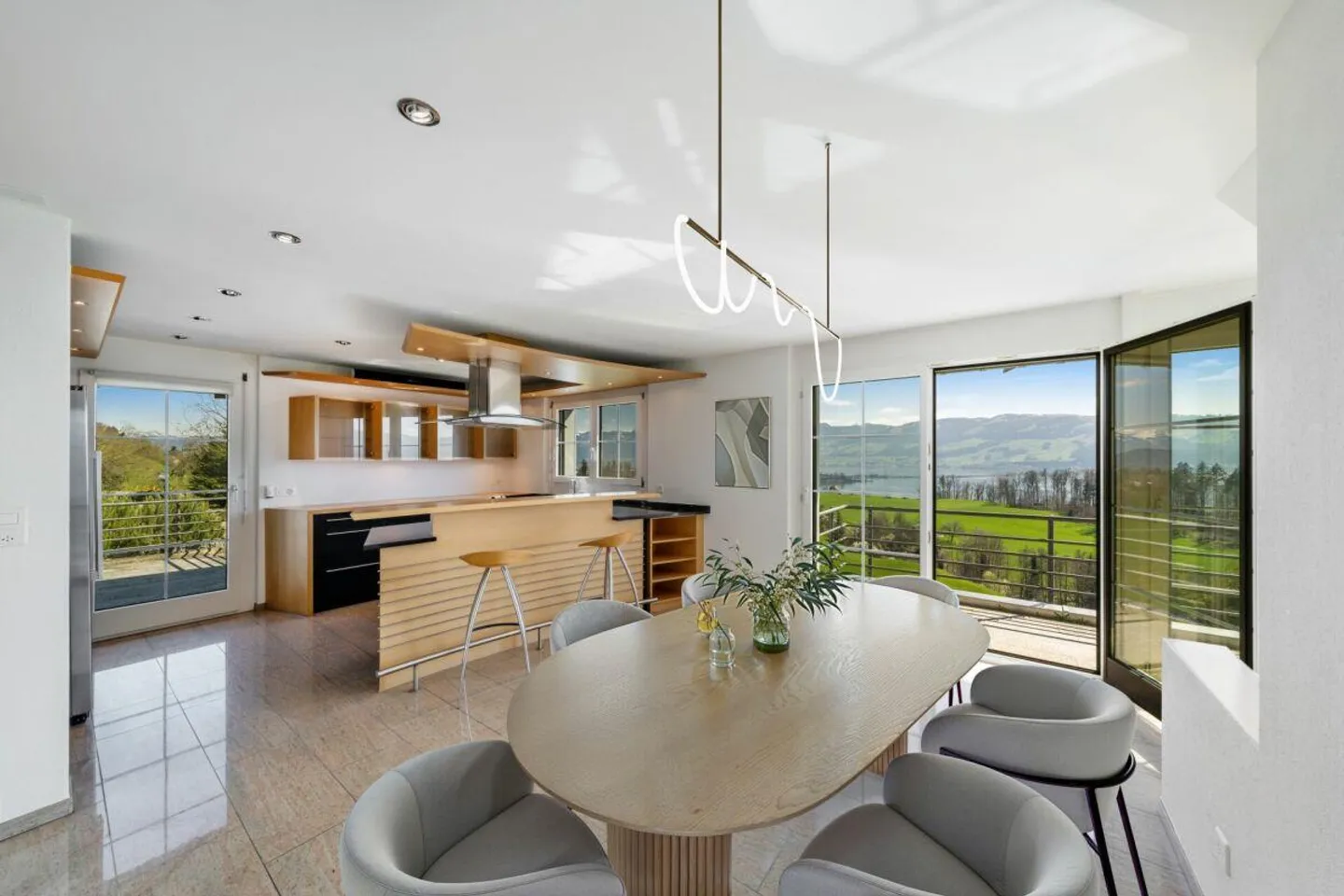 Stupore - Vista su Rapperswil_Lago di Zurigo_Obersee fino a di... - Foto 6 di 8