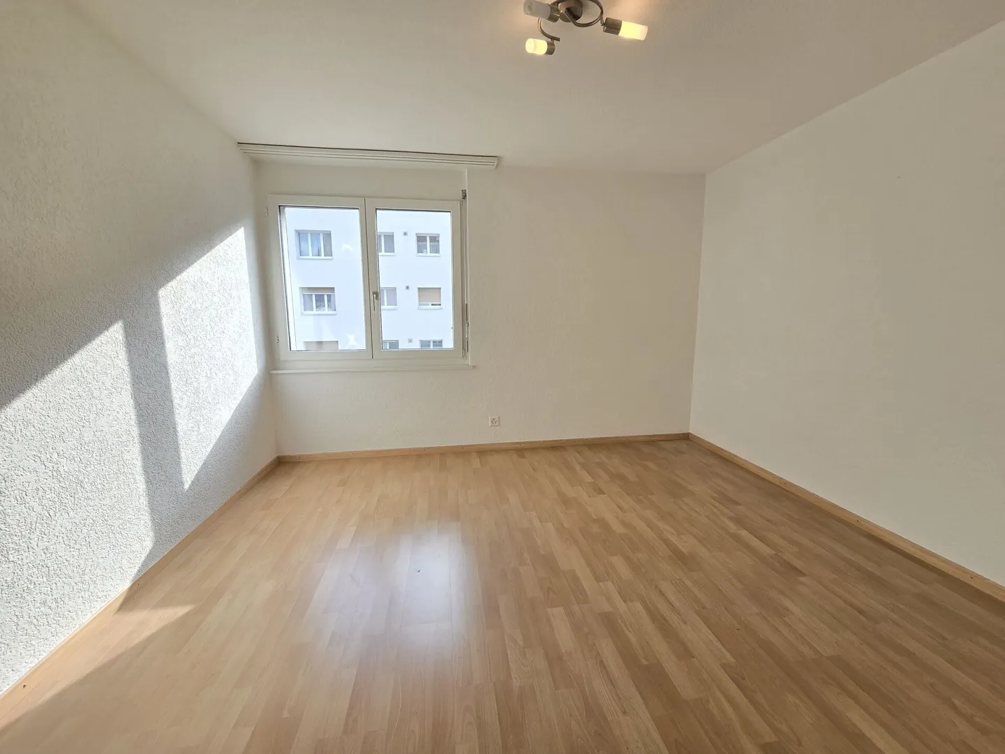 4.5-Zimmerwohnung mit Cheminée - Foto 7 von 13
