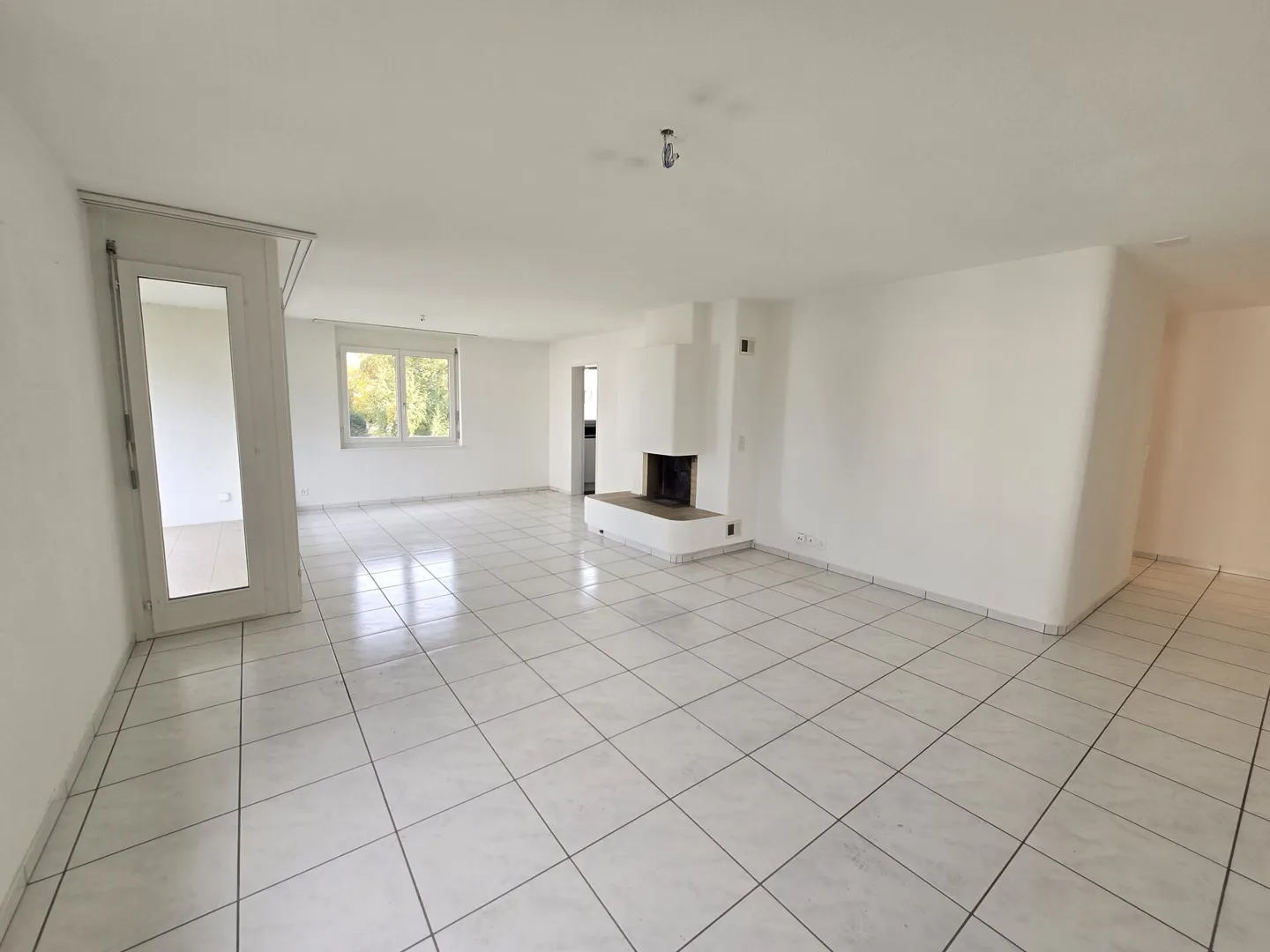 4.5-Zimmerwohnung mit Cheminée - Foto 3 von 13