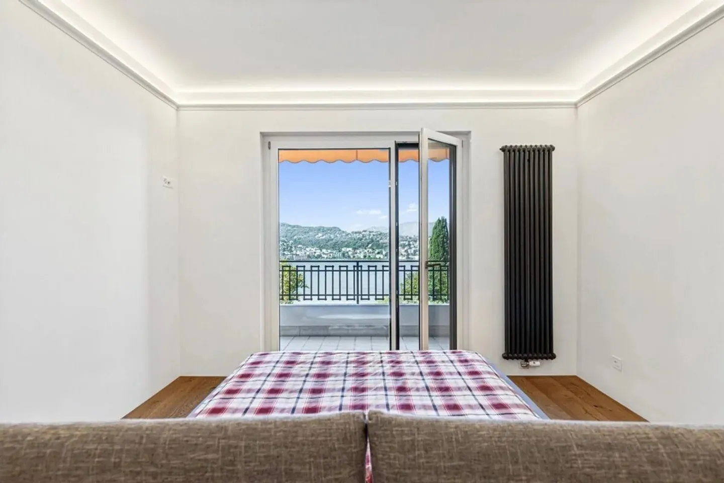 Exklusive 7,5-Zimmer-Wohnung in Castagnola mit Blick auf den See und die Berge - Foto 15 von 19