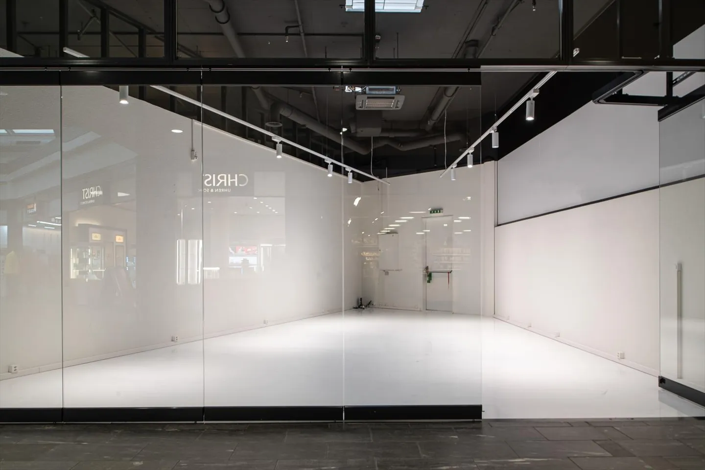 Spazio commerciale attraente nel Centro Grueßen - Foto 4 di 4