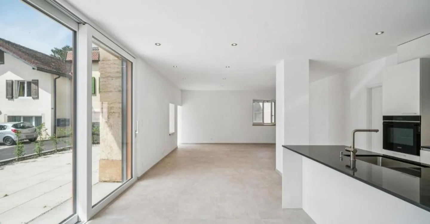 Charm of the old and modernity | Beautiful 4.5 room apartment in Penthal - Photo 3 of 10
