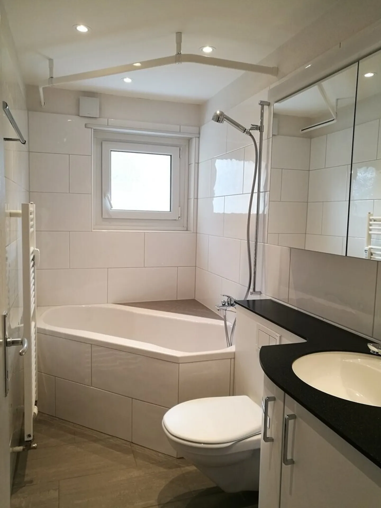 Nel centro della città eppure nel verde - Foto 3 di 8