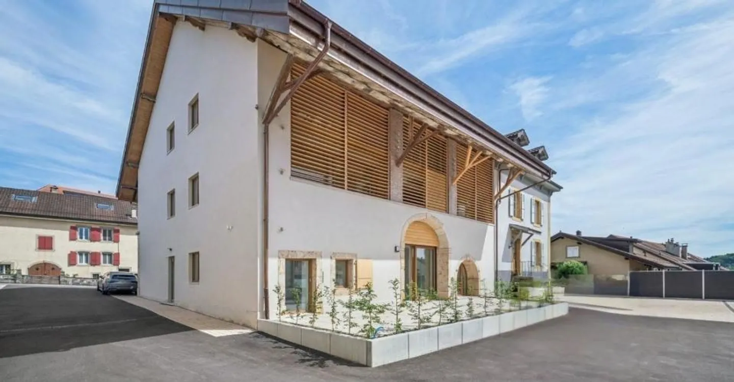 Charm of the old and modernity | Beautiful 4.5 room apartment in Penthal - Photo 1 of 10