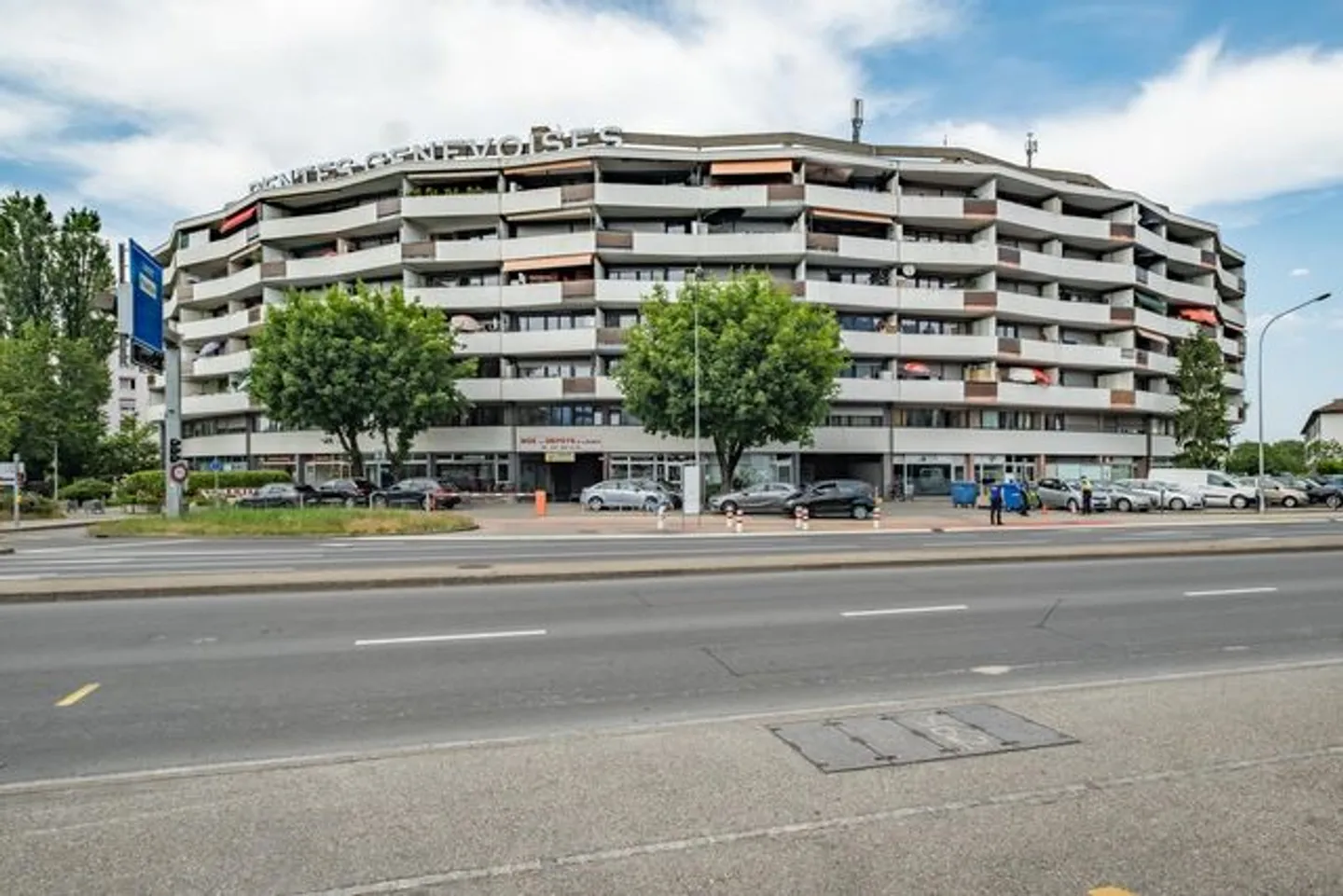 Offener Platz - Foto 2 von 2