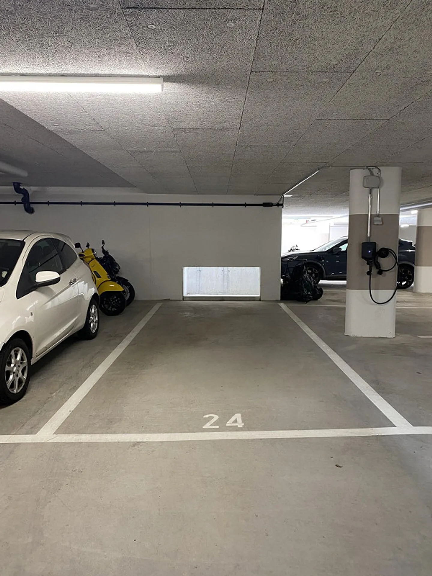 Posto auto sotterraneo extra lungo 2,5 × 6,7 m - in vendita - Foto 1 di 2
