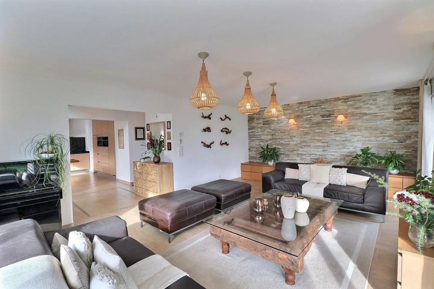Bella villa individuale con 5,5 camere e una vista molto bella in una zona residenziale tranquilla - Foto 8 di 13